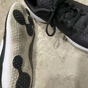 Roshe nike woman’s golf shoes